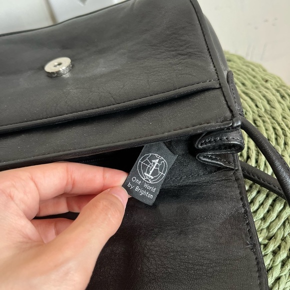 Vintage One World BRIGHTON ChocBrown Croc-Embossed & Black Leather Crossbody Bag - Picture 6 of 15